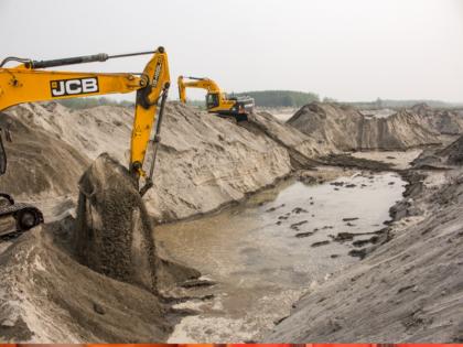 UP News: Taking advantage of the flaws in the portal, mining revenue was looted in large quantities, mining revenue worth about Rs 5000 crore was usurped in 5 years | UP News: पोर्टल की खामी का लाभ उठाकर खूब हुई खनन राजस्व की लूट, 5 वर्षों में करीब 5000 करोड़ रुपए का खनन राजस्व हड़पा गया