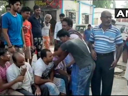 Bihar Mob Lynching Two people were beaten to death by locals in Saran | बिहार के सारण में मॉब लिंचिंग, चोरी के आरोप में तीन लोगों की भीड़ ने पीट-पीट कर की हत्या, एक हालात गंभीर
