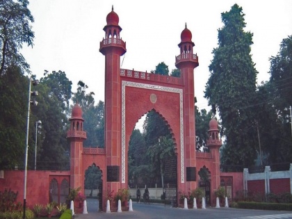 Blog: Question of minority status of Aligarh Muslim University | ब्लॉग: अलीगढ़ मुस्लिम यूनिवर्सिटी के अल्पसंख्यक दर्जे का सवाल