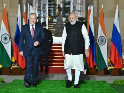 Vladimir Putin short visit to India and its what are its strategic meaning | ब्लॉग: व्लादिमीर पुतिन का भारत दौरा, रूस के लिए भारत भी एक स्वाभाविक जरूरत