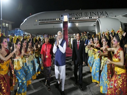 G-20 Summit: Prime Minister Narendra Modi reached Bali, received a grand welcome, said - "Many issues will be discussed including global economic challenge, energy security" | G-20 Summit: प्रधानमंत्री नरेंद्र मोदी पहुंचे बाली, हुआ भव्य स्वागत, बोले- "वैश्विक आर्थिक चुनौती, परमाणु ऊर्जा सहित कई मुद्दों पर होगा मंथन"
