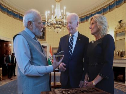 White House state dinner menu for PM Modi includes marinated millet, stuffed mushrooms | मैरिनेट किया हुआ बाजरा, भरवां मशरूम...पीएम मोदी के लिए स्टेट डिनर में व्हाइट हाउस के मेन्यू में क्या-क्या है, सामने आई लिस्ट White House state dinner menu for PM Modi includes marinated millet, stuffed mushrooms | मैरिनेट किया हुआ बाजरा, भरवां मशरूम...पीएम मोदी के लिए स्टेट डिनर में व्हाइट हाउस के मेन्यू में क्या-क्या है, सामने आई लिस्ट
