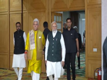 pm Narendra Modi's love for Kashmir 12th visit to Kashmir after assuming office in 2014 | PM Modi in Kashmir: पीएम मोदी की 12वीं कश्मीर यात्रा, इन मौकों पर दिखा पीएम का कश्मीर प्रेम
