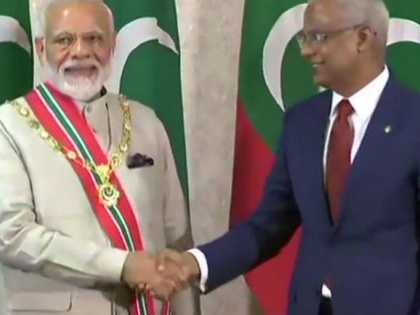 PM Modi will make gifts, zuma mosques and cricket stadiums on the Maldives | पीएम मोदी ने की मालदीव पर तोहफों की बौछार, बनाएंगे जुमा मस्जिद और क्रिकेट स्टेडियम