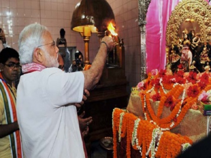 Narendra Modi's 69th Birthday: How PM Modi keeps fast on Navratra, his routine during durga puja | Narendra Modi's 69th Birthday: पीएम मोदी का नवरात्रि से है गहरा संबंध, 9 दिनों का उपवास देख ओबामा भी हो गये थे दंग