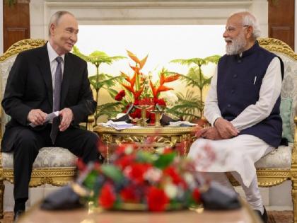 Vladimir Putin in India Highlights from oil trade to tourism | Putin Visit India: भारत का दौरा पूरा कर रूस लौटे पुतिन, जानें दो दिवसीय दौरे में क्या कुछ रहा खास