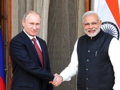 PM Narendra Modi meets russian president vladimir-putin says, thanks to russia | पीएम मोदी ने की पुतिन से मुलाकात, रूस को इस बात के लिए कहा-शुक्रिया