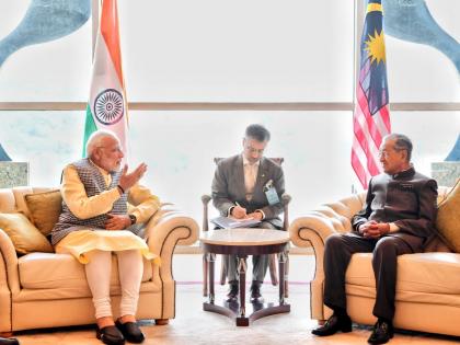 Malaysia visit LIVE: Prime Minister Modi meets Malaysian PM Mahathir Bin Mohamad in Kuala Lumpur | मलेशिया पहुंचे पीएम मोदीः नवनिर्वाचित पीएम महातिर से मुलाकात, इन मुद्दों पर समझौतों की उम्मीद