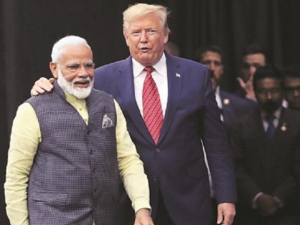 US President Donald Trump reverses course, supports India’s position on hydroxychloroquine Covid 19 | मलेरिया की दवा निर्यात होने की खबर के बाद डोनाल्ड ट्रंप ने कहा- 'पीएम मोदी महान हैं और एक अच्छे नेता हैं'