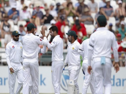 south africa vs pakistan when mohammad amir rips apart leg stump watch video | SA Vs PAK 2nd Test: मोहम्मद आमिर ने जब अपनी गेंदबाजी से तोड़ दिया लेग स्टंप, देखिए वीडियो