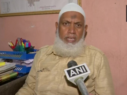 Mohammad Noorudin 51-year-old man from Hyderabad has cleared his Class 10 examination after 33 yrs. | 10वीं में 32 बार हुए फेल, कोरोना वायरस ने 33वीं बार में करा दिया पास