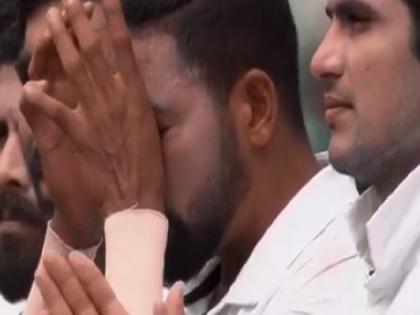 Mohammed Siraj gets emotional while singing national anthem at sydney test against australia | IND vs AUS, 3rd Test: राष्ट्रगान गाते-गाते रोने लगे मोहम्मद सिराज, सोशल मीडिया पर वायरल हुआ वीडियो