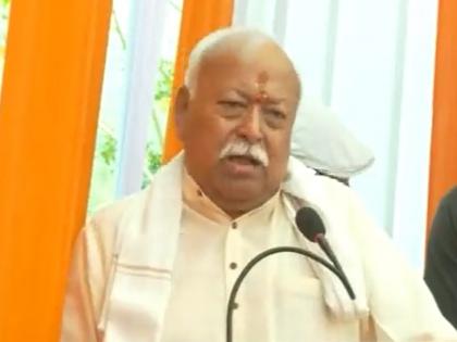 rss Mohan Bhagwat said Need for review of religious texts Some inserted wrong facts | धर्म ग्रंथों की समीक्षा की जरूरत, बोले मोहन भागवत- कुछ स्वार्थी लोगों ने ग्रंथ में कुछ-कुछ घुसा दिया..देखें rss Mohan Bhagwat said Need for review of religious texts Some inserted wrong facts | धर्म ग्रंथों की समीक्षा की जरूरत, बोले मोहन भागवत- कुछ स्वार्थी लोगों ने ग्रंथ में कुछ-कुछ घुसा दिया..देखें
