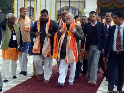 rss cheif Mohan Bhagwat said Give us so much power that no one world can defeat us Make unity in Hindu society and India strong with military power | हमें इतनी शक्ति दीजिए हमें विश्व में कोई न हरा सके?, मोहन भागवत बोले-हिंदू समाज में एकता और भारत को सैन्य शक्ति से बनाओ मजबूत rss cheif Mohan Bhagwat said Give us so much power that no one world can defeat us Make unity in Hindu society and India strong with military power | हमें इतनी शक्ति दीजिए हमें विश्व में कोई न हरा सके?, मोहन भागवत बोले-हिंदू समाज में एकता और भारत को सैन्य शक्ति से बनाओ मजबूत