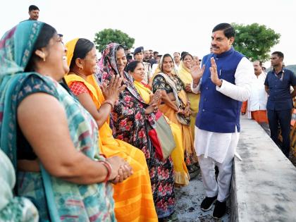 Mohan Yadav News no lapse security CM Mohan Yadav Collector denied know what matter see video | सीएम यादव की सुरक्षा में नहीं हुई कोई चूक, कलेक्टर ने किया खंडन, जानें क्या है पूरा मामला? Mohan Yadav News no lapse security CM Mohan Yadav Collector denied know what matter see video | सीएम यादव की सुरक्षा में नहीं हुई कोई चूक, कलेक्टर ने किया खंडन, जानें क्या है पूरा मामला?