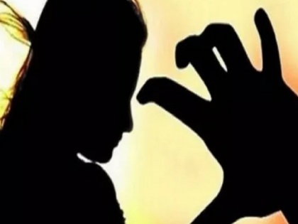 Uttar Pradesh Muzaffarnagar molestation of class 10th girls, FIR against two officials of schools | मुजफ्फरनगर में नशीला पदार्थ खिलाकर 10वीं की 17 लड़कियों के साथ उत्पीड़न, दो प्रबंधकों पर एफआईआर