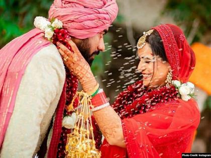 मोना सिंह ने शादी के बाद पति संग शेयर की ये रोमांटिक तस्वीरें, 'जस्सी जैसी कोई नहीं' सीरियल से हुईं थी फेमस
