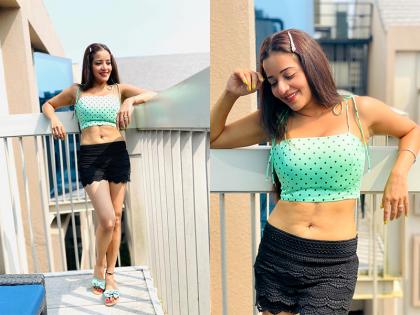 मोनालिसा की ग्लैमरस अदाओं ने लूटा दर्शकों का दिल, ब्लू शॉर्ट ड्रेस में शेयर की तस्वीरें