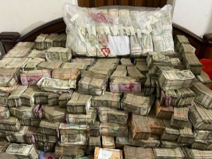 kolkata ED seizes cash more than 17 crores in raids on fake gaming app | कोलकाता में फर्जी गेमिंग एप के जरिए लूटे जा रहे थे पैसे? ED ने मारा छापा तो मिला 17 करोड़ कैश, जानिए पूरा मामला