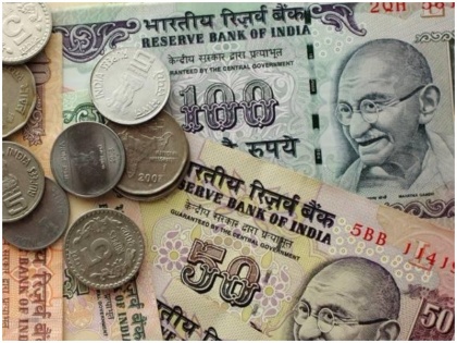 Rupee Falls all time low against US Dollar, Arun Jaitley reactions | आजाद भारत के इतिहास में कभी इतना नीचे नहीं गिरा रुपया, डॉलर के मुकाबले 72 पार