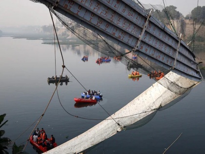 Morbi bridge collapse case Oreva Group MD Jaysukh Patel's regular bail plea rejected | मोरबी पुल हादसाः अदालत ने ओरेवा समूह के एमडी जयसुख पटेल की नियमित जमानत की याचिका की खारिज