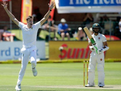 South Africa beat Zimbabwe by an innings and 120 runs in only test | डे-नाइट टेस्ट: दक्षिण अफ्रीका ने जिम्बाब्वे को महज दो दिनों में ही पारी और 120 रन से रौंदा