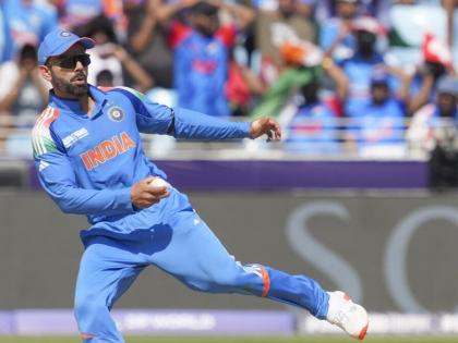 IND vs AUS live Most catches as a fielder in ODIs 218 Mahela Jayawardene 161 Virat Kohli 160 Ricky Ponting 156 Mohammad Azharuddin 142 Ross Taylor see list | IND vs AUS: 301 मैच और 161 कैच?, रिकी पोंटिंग से आगे निकले किंग कोहली, 218 के साथ दुनिया में नंबर-1 महेला जयवर्धने