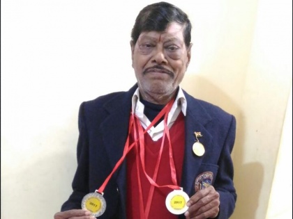 Motilal Chaurasia to participant in national masters athletic championship 2018 | बेंगलुरू में जज्बा दिखाएगा 70 साल का ये धावक, जीत चुका है तीन गोल्ड मेडल