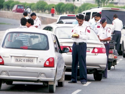 3,900 challans were cut in Delhi on the first day of the new Motor Vehicles Act | नये मोटर वाहन अधिनियम लागू होने के पहले दिन दिल्ली में 3,900 चालान कटे