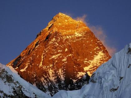 Nepal China announces 8848.86 metres is the newly measured height of Mount Everest | Mount Everest New Height: माउंट एवरेस्ट की ऊंचाई और बढ़ गई, नेपाल और चीन ने किया ऐलान, जानिए इस बारे में