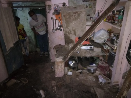 Madhya Pradesh bhopal ratlam Husband, wife and two young died roof collapse | छत गिरने से पति, पत्नी और दो नन्हे मासूम की मौत