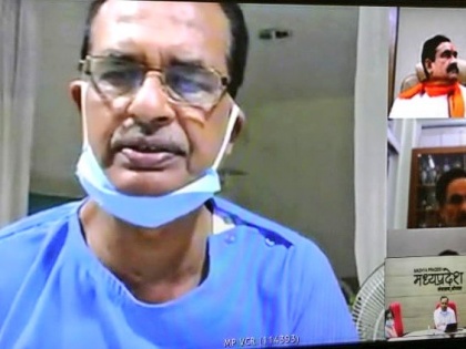 Madhya Pradesh bhopal afraid Coronavirus careful MP CM undergoing treatment no work will stop | कोरोना से डरें नहीं, सावधानी रखें, कोविड उपचार करा रहे एमपी सीएम ने अस्पताल से कहा-कोई काम रुकेगा नहीं