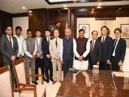 South Korea's ECDS Group to invest in the field of aviation and semiconductors including medical devices in the state says cm Dr. Yadav | दक्षिण कोरिया का ईसीडीएस ग्रुप प्रदेश में मेडिकल डिवाइस सहित एविएशन और सेमीकंडक्टर के क्षेत्र में करेगा निवेश : मुख्यमंत्री डॉ. यादव South Korea's ECDS Group to invest in the field of aviation and semiconductors including medical devices in the state says cm Dr. Yadav | दक्षिण कोरिया का ईसीडीएस ग्रुप प्रदेश में मेडिकल डिवाइस सहित एविएशन और सेमीकंडक्टर के क्षेत्र में करेगा निवेश : मुख्यमंत्री डॉ. यादव