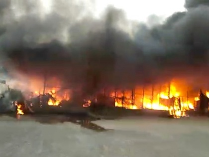 Madhya Pradesh: Fire brokes in largest Choithram mandi in Indore MP | मध्य प्रदेश की सबसे बड़ी मंडी चोइथराम में लगी भीषण आग, लाखों का माल जल कर खाक