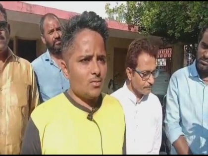 MP khandwa district Engineer youth converted to Muslim named Faheem Khan allegation on Alim | देखें वीडियो: इंजीनियर युवक का धर्म परिवर्तन कर बनाया गया मुस्लिम-रखा गया फहीम खान नाम, आरोपी आलिम पर लगे गंभीर आरोप