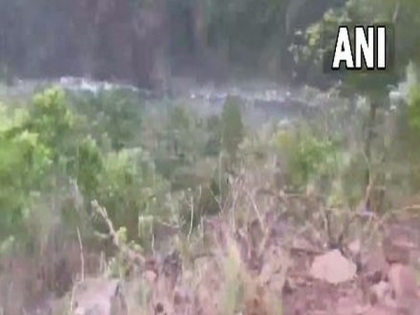 Uttarkashi Bus Accident Panna Madhya Pradesh 22 pilgrims, 6 injured falls gorge near Damta see video | Uttarkashi Bus Accident: पन्ना से यमुनोत्री जा रही थी बस, राहत कार्य तेज, मृतकों के परिजनों को 5-5 लाख की आर्थिक सहायता देगी MP सरकार, देखें वीडियो