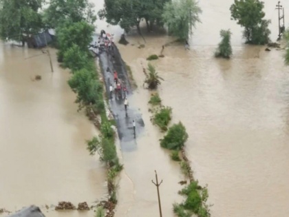 madhya pradesh floods death toll climbs to 24 ndrf team safe 145 peoples | Madhya pradesh flood : राज्य में बाढ़ से मरने वालों की संख्या हुई 24, गुना जिले में फंसे 14 ग्रामीणों को बचाया गया , भारी बारिश ने बरपाया कहर