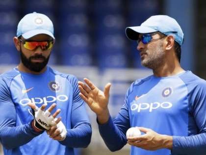 MS Dhoni reveals why he gave up captaincy and passed the baton to Virat Kohli | धोनी ने किया कप्तानी छोड़ने की वजह का खुलासा, कहा, 'मैंने सही समय पर लिया फैसला'