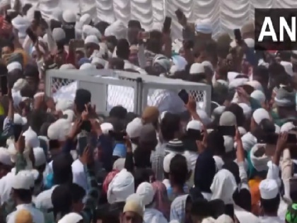 Mukhtar Ansari body reached Ghazipur mafia to be laid to rest today tight security arrangements | Mukhtar Ansari Funeral: मुख्तार अंसारी को किया गया सुपुर्द-ए-खाक, गाजीपुर में सख्त पहरा