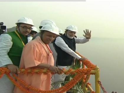 Varanasi: PM Narendra Modi inaugurates first multi modal terminal constructed on River Ganga | वाराणसी में PM मोदी ने देश के पहले मल्‍टी-मॉडल टर्मिनल का किया उद्घाटन, बनाने में खर्च हुए 5369 करोड़ रुपये