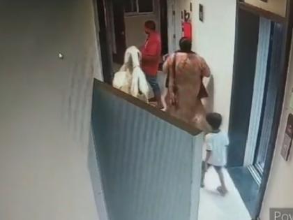 Maharashtra Molestation case filed against Mohsin Khan who brought goats to Mumbai apartment Shinde resigns from Shiv Sena | मुंबई अपार्टमेंट में बकरियां लाने वाले मोहसिन खान के खिलाफ छेड़छाड़ का मामला दर्ज, शिंदे शिवसेना से दिया इस्तीफा
