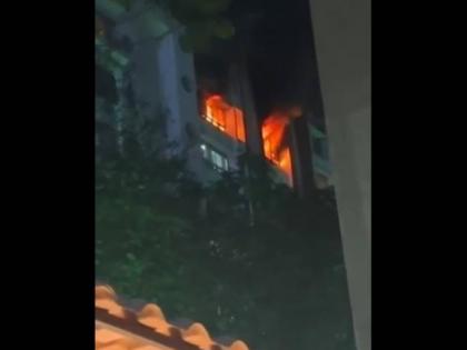 WATCH Andheri Fire 75-Year-Old Man rahul mishra Dies Woman Injured in Blaze at Skypan Apartments in Mumbai | WATCH Andheri Fire: 'स्काई पैन' इमारत की 11वीं मंजिल पर आग, 75 वर्षीय बुजुर्ग राहुल मिश्रा की मौत, एक घायल WATCH Andheri Fire 75-Year-Old Man rahul mishra Dies Woman Injured in Blaze at Skypan Apartments in Mumbai | WATCH Andheri Fire: 'स्काई पैन' इमारत की 11वीं मंजिल पर आग, 75 वर्षीय बुजुर्ग राहुल मिश्रा की मौत, एक घायल