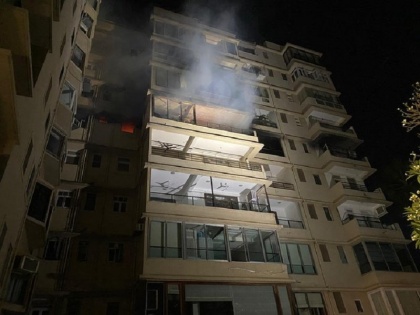 15-storey building caught fire in Mumbai, rescue operations continue | मुंबई में 15 मंजिला इमारत में लगी आग, अब तक किसी के हताहत होने की खबर नहीं