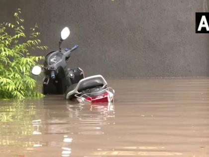 Mumbai rain Live updates Maharashtra next 3 days till July 10 Mumbai recorded over 300 mm rainfall Train Services Main line Down & Up see 10 video | Mumbai Heavy Rain Live updates: 10 जुलाई तक भारी बारिश की चेतावनी, मुंबई सहित कई शहर में 300 मिमी से अधिक बारिश, स्कूलों और कॉलेज में छुट्टी, कई ट्रेन और प्लेन पर असर, जानें अपडेट Mumbai rain Live updates Maharashtra next 3 days till July 10 Mumbai recorded over 300 mm rainfall Train Services Main line Down & Up see 10 video | Mumbai Heavy Rain Live updates: 10 जुलाई तक भारी बारिश की चेतावनी, मुंबई सहित कई शहर में 300 मिमी से अधिक बारिश, स्कूलों और कॉलेज में छुट्टी, कई ट्रेन और प्लेन पर असर, जानें अपडेट
