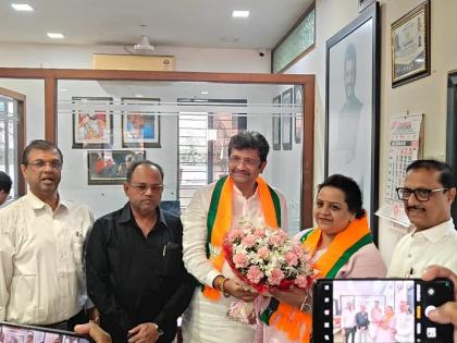 BMC Elections 2026 Mumbai unit president Rakhi Jadhav joins BJP blow Sharad Pawar contest from Ghatkopar Major Setback NCP-SP | मुंबई इकाई की अध्यक्ष राखी जाधव बीजेपी में शामिल, नगर निकाय चुनाव से पहले शरद पवार को झटका, घाटकोपर से लड़ेंगी इलेक्शन BMC Elections 2026 Mumbai unit president Rakhi Jadhav joins BJP blow Sharad Pawar contest from Ghatkopar Major Setback NCP-SP | मुंबई इकाई की अध्यक्ष राखी जाधव बीजेपी में शामिल, नगर निकाय चुनाव से पहले शरद पवार को झटका, घाटकोपर से लड़ेंगी इलेक्शन