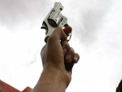 Bihar: Munger news police searching groom for firing in marriage ceremony | बिहार: दूल्हे राजा ने किया ऐसा काम, शादी के बाद सुहागरात मनाने की बजाय पुलिस से भागे-भागे फिर रहे Bihar: Munger news police searching groom for firing in marriage ceremony | बिहार: दूल्हे राजा ने किया ऐसा काम, शादी के बाद सुहागरात मनाने की बजाय पुलिस से भागे-भागे फिर रहे