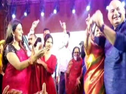 Bihar Munna Shukla controversial video goes viral after recent covid law break | बिहार: बाहुबली नेता का विवादास्पद वीडियो वायरल, कहा- मुन्ना शुक्ला पैदा ही हुआ है कानून तोड़ने के लिए Bihar Munna Shukla controversial video goes viral after recent covid law break | बिहार: बाहुबली नेता का विवादास्पद वीडियो वायरल, कहा- मुन्ना शुक्ला पैदा ही हुआ है कानून तोड़ने के लिए