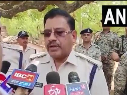 Madhya Pradesh Six members of a family shot dead three injured in Morena district Police | मध्य प्रदेश के मुरैना जिले में एक ही परिवार के 6 लोगों की गोली मारकर हत्या, तीन घायल, सामने आई ये वजह Madhya Pradesh Six members of a family shot dead three injured in Morena district Police | मध्य प्रदेश के मुरैना जिले में एक ही परिवार के 6 लोगों की गोली मारकर हत्या, तीन घायल, सामने आई ये वजह