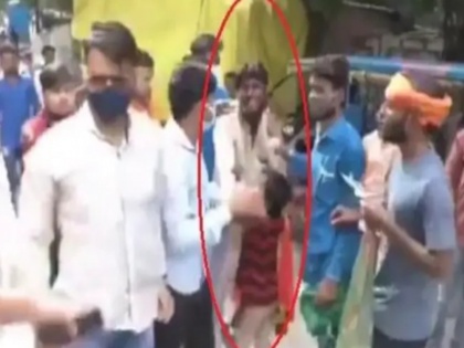 3 arrested for assaulting muslim man on camera in up get bail in 24 hours | उत्तर प्रदेश : कानपुर में मुस्लिम युवक को प्रताड़ित करने के आरोप में 3 लोग गिरफ्तार, 24 घंटे के भीतर मिली जमानत