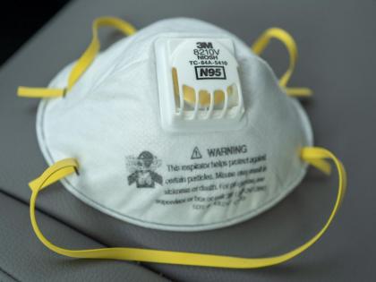 coronavirus mask: Govt warns against use of N-95 masks with valved respirators, know which is the best mask for covid-19 | स्वास्थ्य मंत्रालय की चेतावनी, N-95 नहीं रोक सकता कोरोना का प्रसार, जानिए कौन सा मास्क है सबसे ज्यादा असरदार coronavirus mask: Govt warns against use of N-95 masks with valved respirators, know which is the best mask for covid-19 | स्वास्थ्य मंत्रालय की चेतावनी, N-95 नहीं रोक सकता कोरोना का प्रसार, जानिए कौन सा मास्क है सबसे ज्यादा असरदार